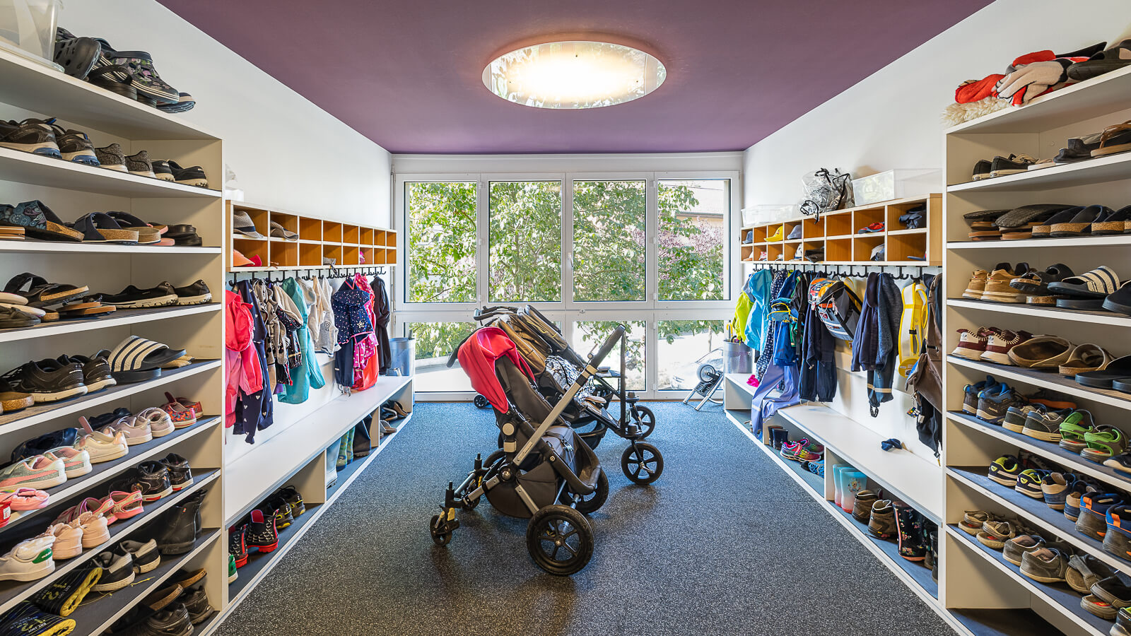 KinderheimTitlisblick-OG Garderobe_web.jpg