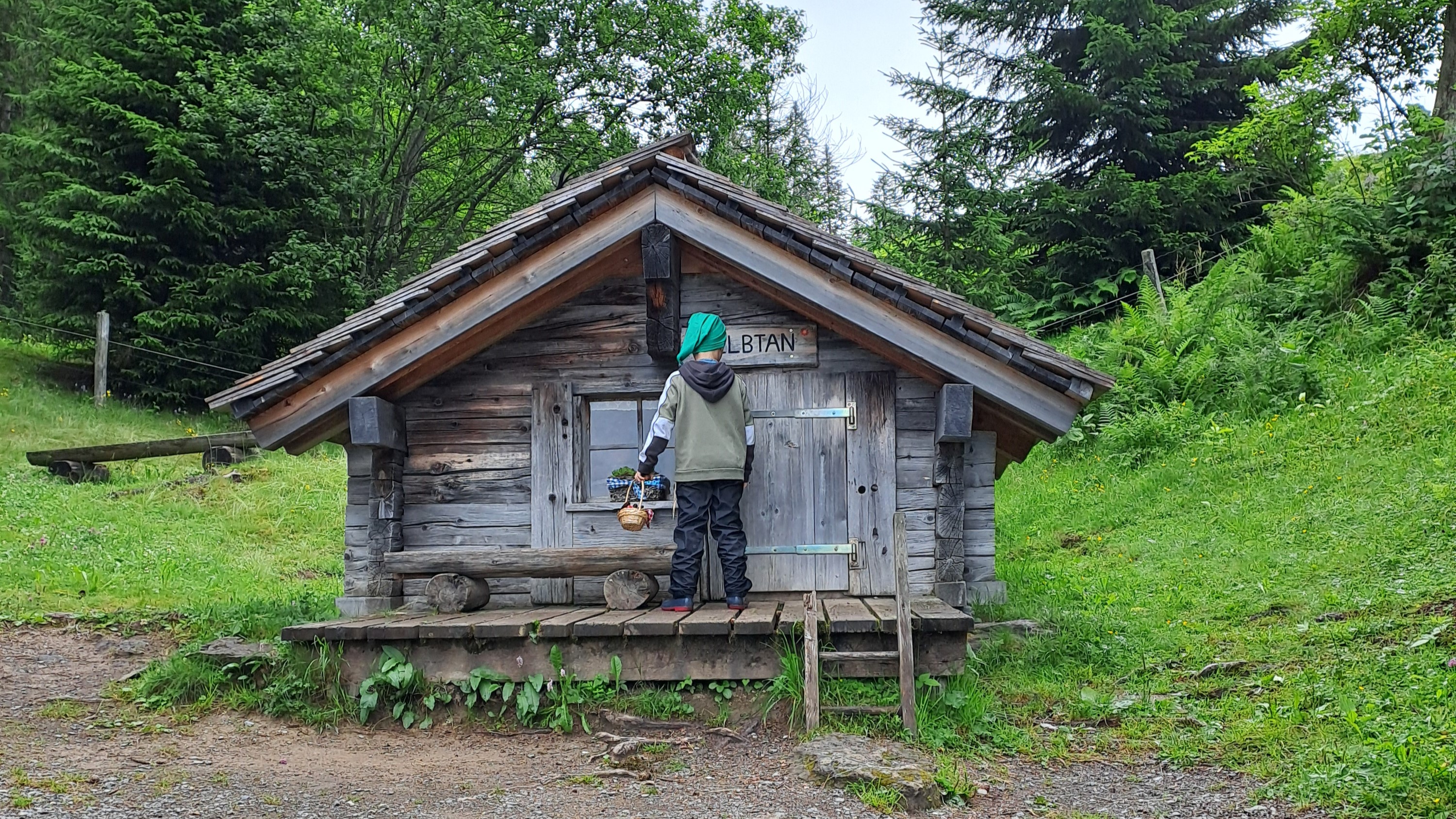 Rollenspiel auf dem Muggenstutzweg.jpg